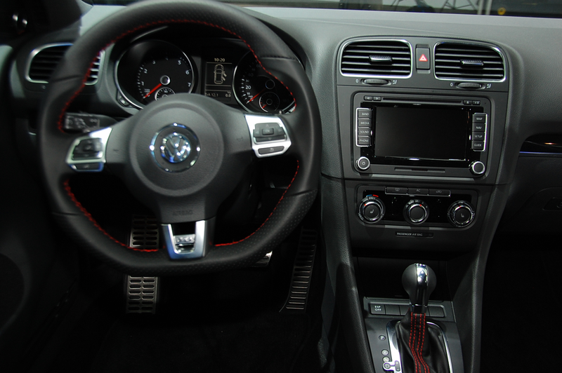 Illustration for article titled 2010 VW Golf GTI: New Look, Same Car